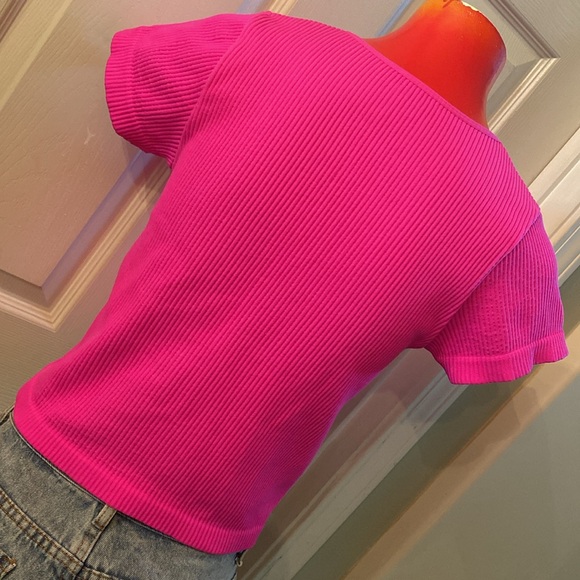 Hot Kiss Y2K Fuchsia Ribbed Tee - Picture 6 of 9